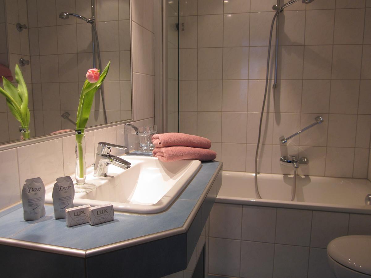 Hotel Anlage ไฮเดลเบิร์ก ภายนอก รูปภาพ