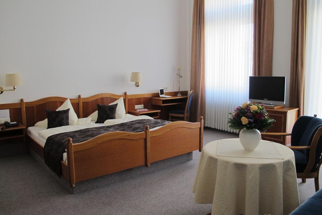 Hotel Anlage ไฮเดลเบิร์ก ภายนอก รูปภาพ